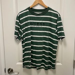 Guess tshirt